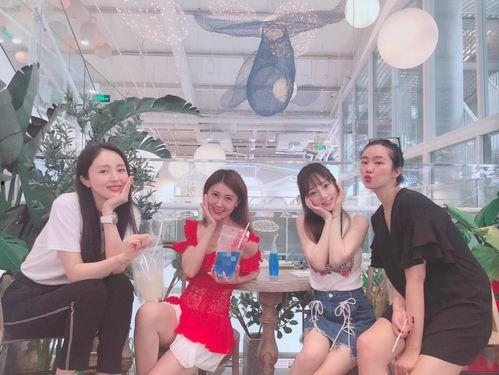 娱乐吃瓜君塑料姐妹花,揭秘娱乐圈的友情真相